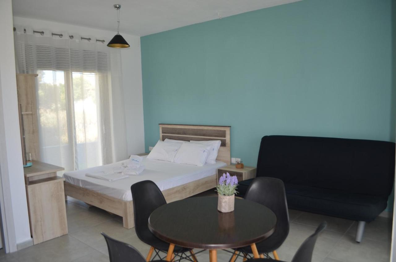 Erika Boutique Apartments Nikiti  Exteriör bild